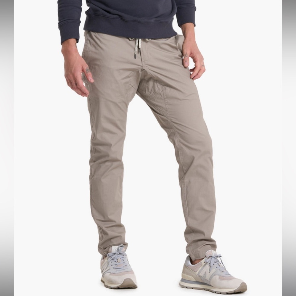 Men's Tan Casual Pants